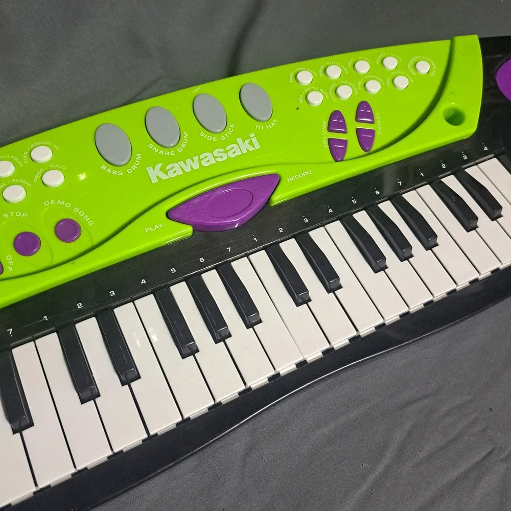 Kawasaki SS Music Piano Keyboard Purple Green Kids 37‎ Keys WORKS